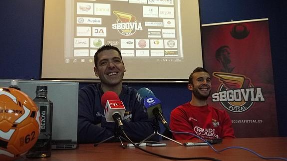 El entrenador del Segovia Futsal subraya en rojo los próximos cuatro partidos