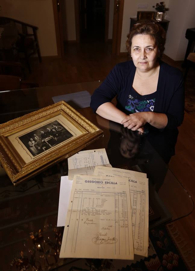 Una vallisoletana halla en Internet las facturas de la obra que su abuelo pagó con pasteles en 1952