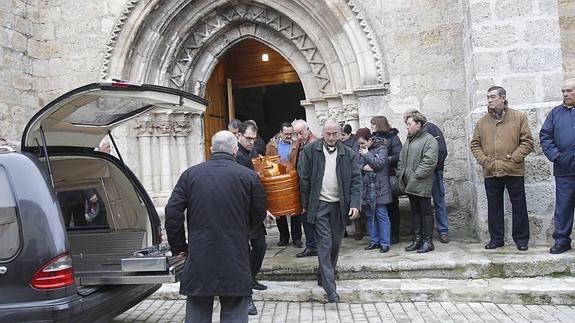 Vertavillo despide a una de las dos vecinas asesinadas en Vizcaya