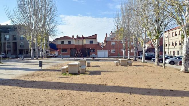 Vecinos de Belén luchan por más zonas verdes en la renovada plaza de las Nieves