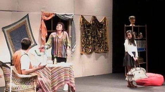 Pinillos de Polendos vuelve a volcarse con Mozambique en la XIV Muestra de Teatro