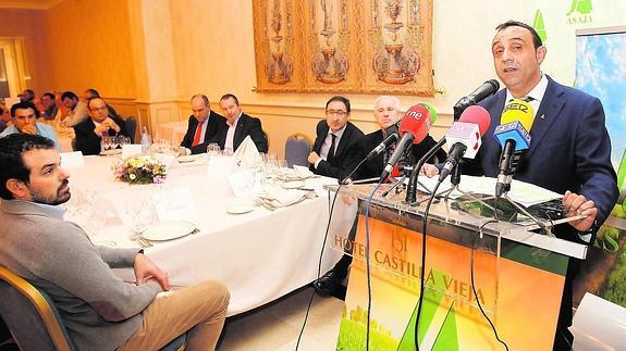 Asaja defiende al sector agrario como amortiguador de la economía palentina en estos años de crisis
