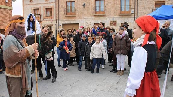 Los niños protagonizan el Belén Viviente en Simancas