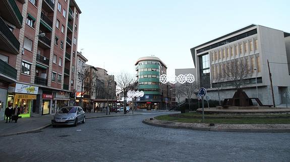 La plaza del Alto de los Leones cambiará su nombre por ‘Universidad’