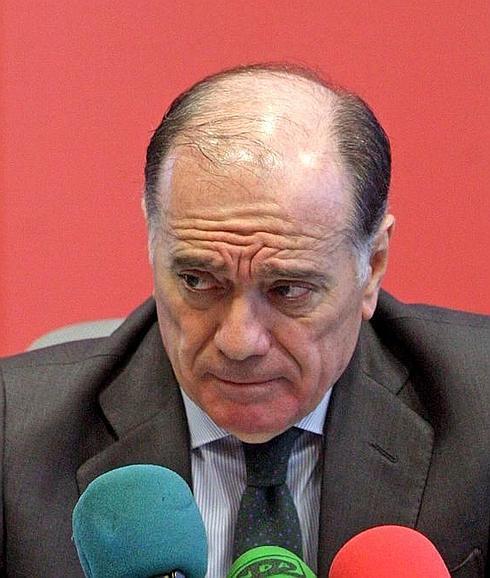 Villanueva deja su futuro en manos del partido, aunque «se lo pensaría» porque lleva «muchos años»