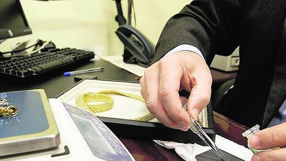 El monte de piedad de Caja España-Duero roza los 17.000 préstamos en vigor