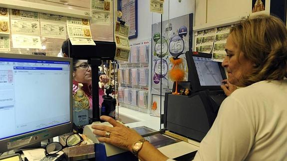 Una valenciana gana el décimo de El Niño que sorteaba una administración de Valladolid