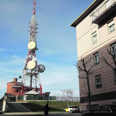 La adaptación de antenas de televisión para la TDT llega a la mitad de los hogares