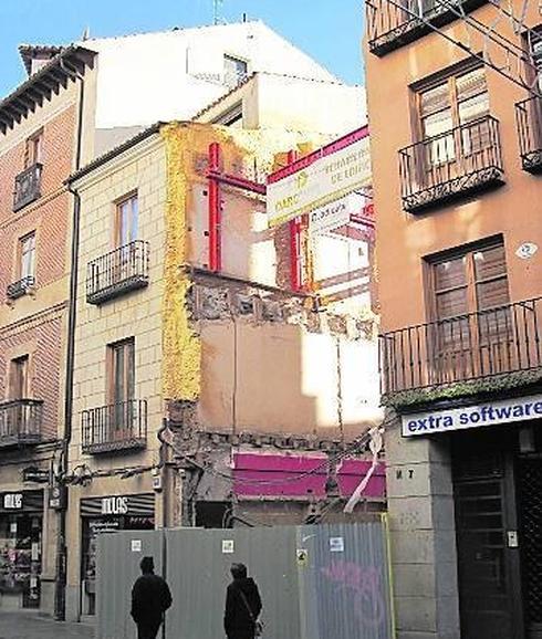 «Se prefiere derribar y reconstruir a conservar los edificios históricos»