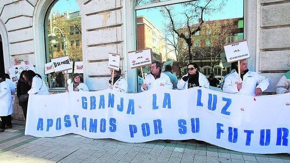 Quesería Ibérica formaliza el contrato de compra de Granja La Luz
