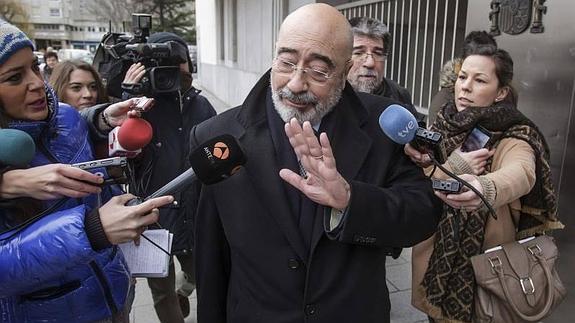 Arribas se muestra «satisfecho» tras declarar por un presunto delito de administración fraudulenta