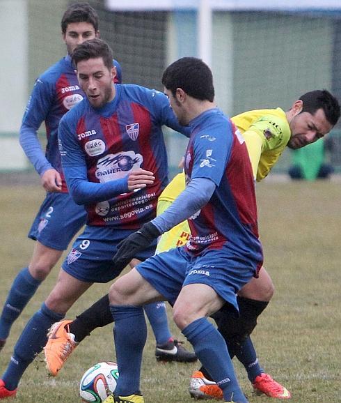 La Segoviana sigue a dos puntos del cuarto puesto