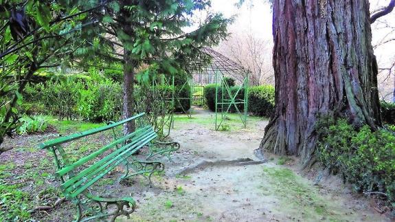 La Plataforma para la defensa de El Bosque sigue denunciando el mal estado actual del BIC