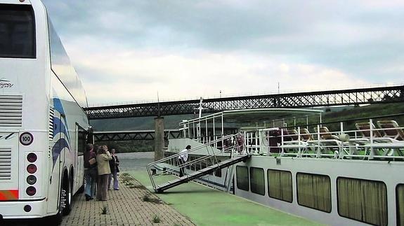 La Diputación perdonó 400.000 euros a la empresa del muelle de Vega Terrón