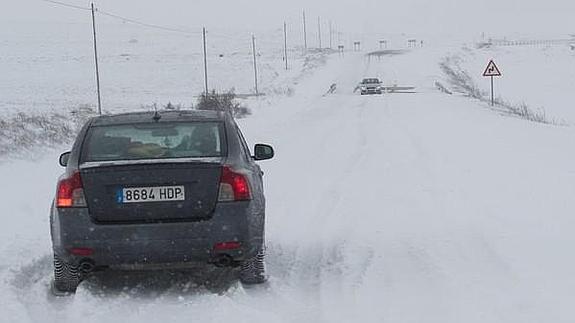 El temporal impide la circulación en 26 tramos de carreteras de Castilla y León