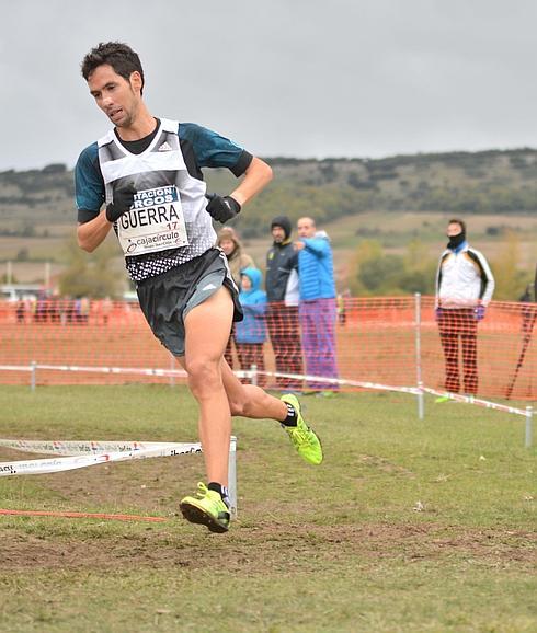 Javier Guerra termina segundo el Medio Maratón de Granollers