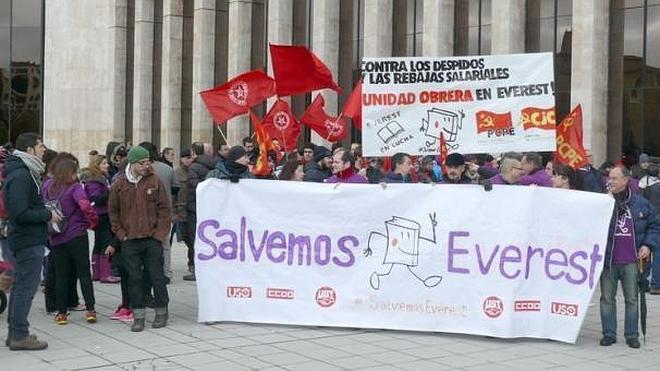 La dirección de Everest inicia el ERE y el comité de empresa plantea ir a la huelga