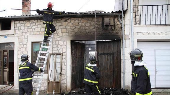 Dos heridos en un incendio en una vivienda en la localidad vallisoletana de Campaspero