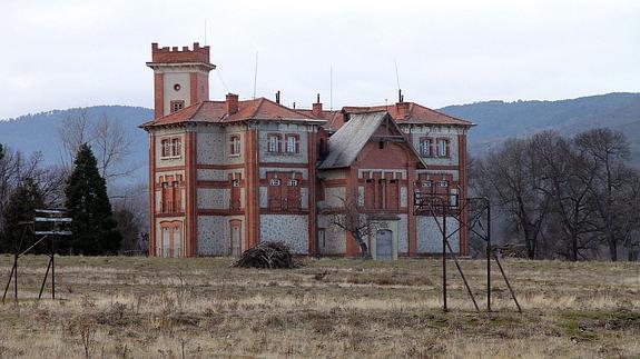 El palacete del general Serrano y el de Santa Cecilia tienen pretendientes, pero ninguno cuaja