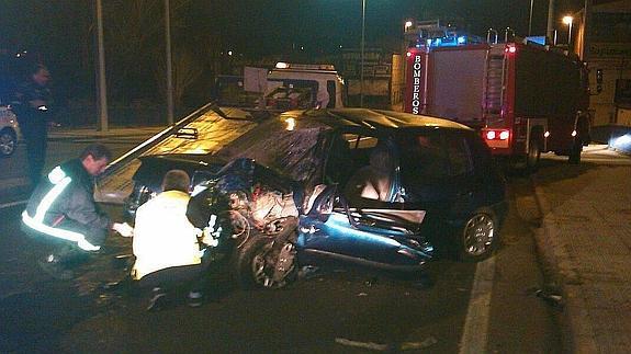 Un coche que circulaba en sentido contrario causa un accidente en León capital