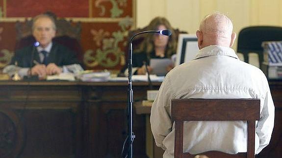 El acusado de acuchillar a su hermano en Cacabelos afirma ser inocente