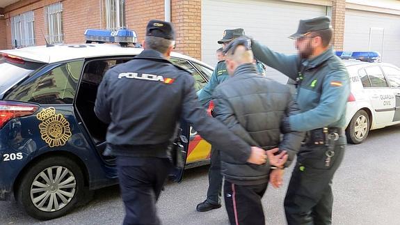 Detenido el hijo de la mujer hallada muerta ayer en León