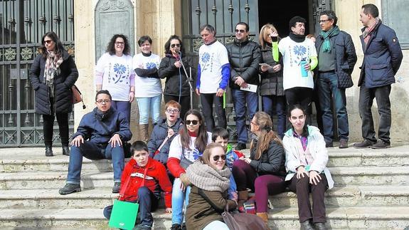 Arenas protagoniza una carrera solidaria por los niños autistas