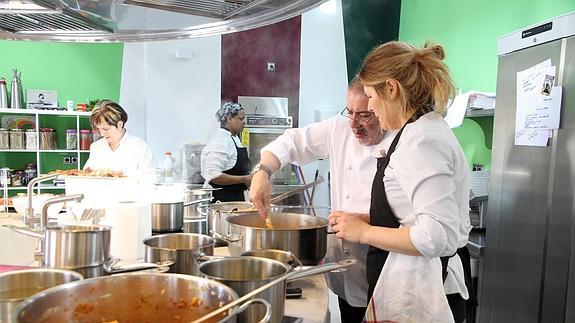 La Guía del Cocido por Segovia reúne a 42 restaurantes de la provincia