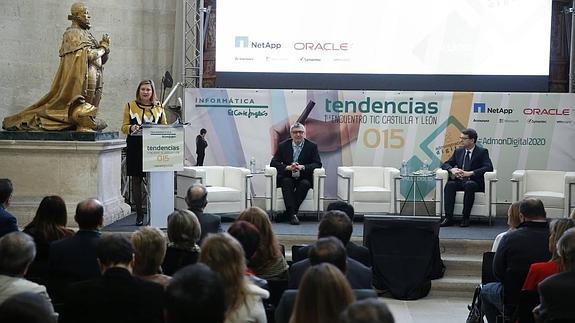 La Junta impulsará la creación de 'apps' con servicios de la Administración