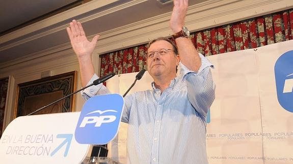 Renovación, moderación y centrismo, ejes del ideario de Silván en León