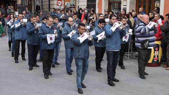 Peñafiel anuncia su Semana Santa con la música de las bandas de las cofradías