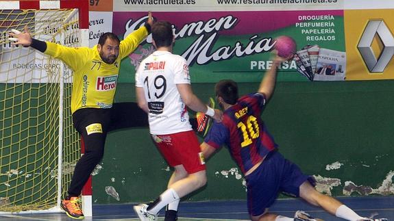 David de Diego impulsa al Nava ante el colista