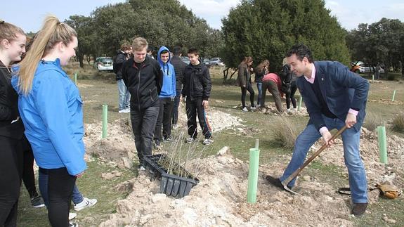 El Bosque Pascual, 1.200 árboles para frenar el efecto invernadero
