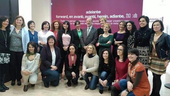 La lanzadera de empleo de mujeres de Valladolid logra dos inserciones en su primer mes