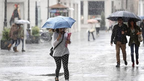 La lluvia aguanta hasta el jueves, pero la Semana Santa se anuncia con sol