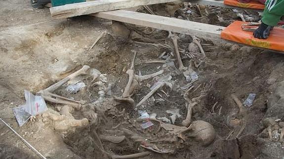 Hallan en Burgos los restos de veinte fusilados durante la Guerra Civil