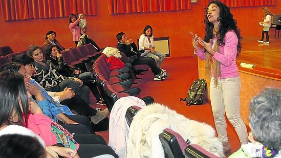 Las gitanas feministas abogan por la educación para alcanzar la igualdad