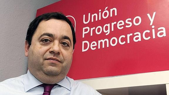 El candidato de UPyD a presidir la Junta renuncia