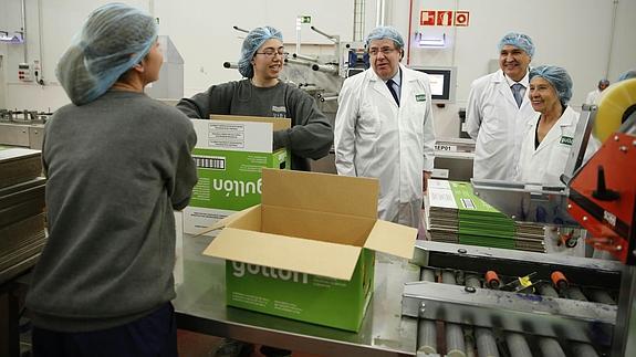 Gullón inaugura su nueva planta en Aguilar en la que ha invertido 84 millones de euros