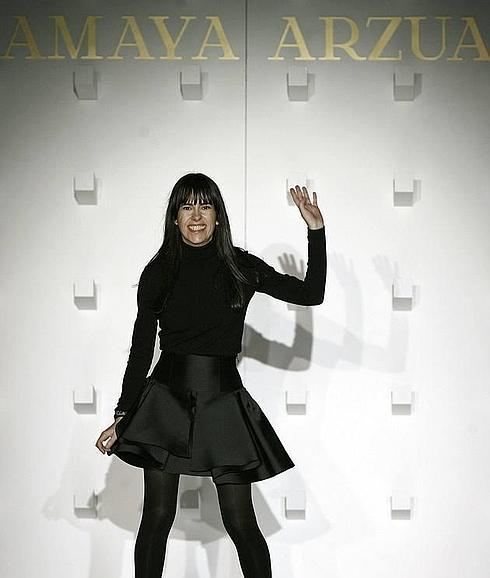 «La globalización nos va mal a los diseñadores pequeños que estamos entre Zara y Prada»
