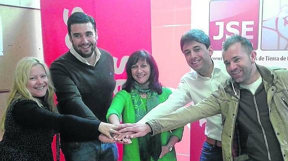 El PSOE de Peñaranda presenta una lista joven con 13 caras nuevas