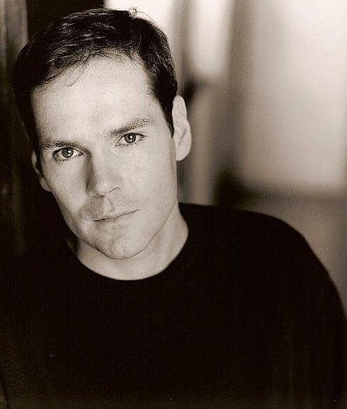 Muere Jonathan Crombie de 'Ana y las tejas verdes' a los 48 años