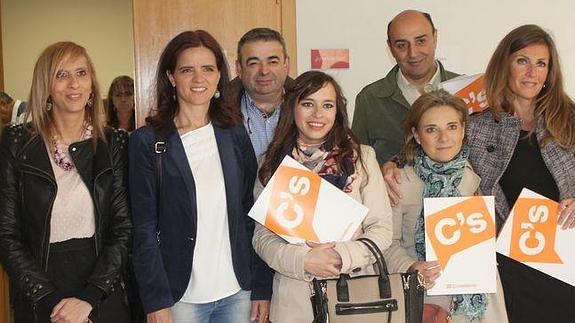 UPyD se integra en la lista de Ciudadanos como 'número 2 y 5'