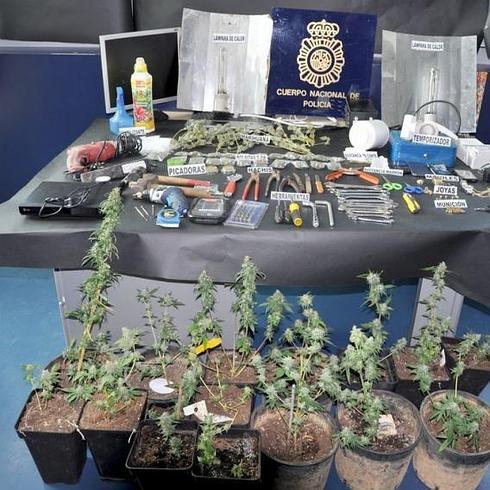 Detienen en Astorga a un joven de 25 años que habría amenazado con una pistola a un menor para que vendiera su droga