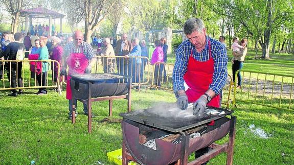 En torno a las ricas sardinas