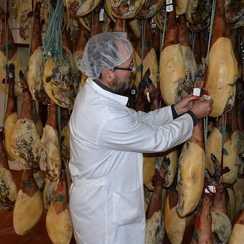Cinco millones de jamones salen en un año a la venta con el nuevo etiquetado del ibérico