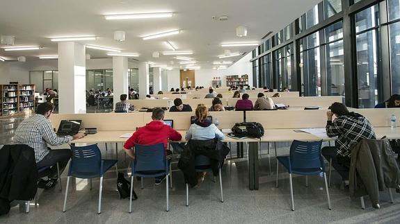 46 alumnos de nuevo ingreso podrán acogerse a un nuevo programa de becas de la UEMC