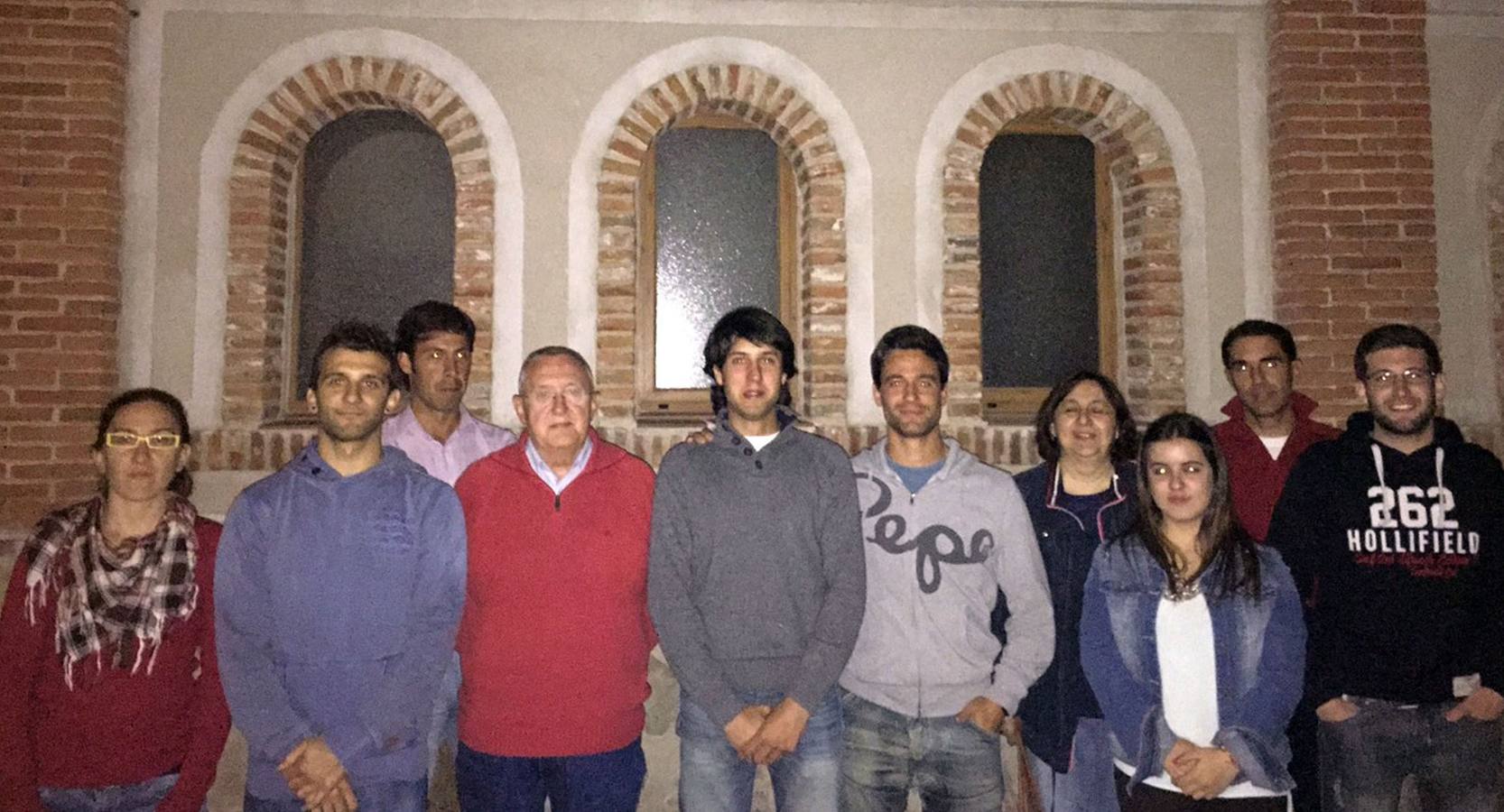 El candidato del PP en Coca abronca a Podemos por romperle los carteles