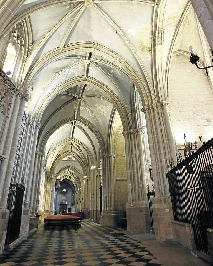 La catedral precisa la restauración urgente de las capillas de la Inmaculada y San Isidro