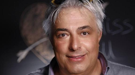 Chema San Segundo acerca a Gil de Biedma desde la tecnología